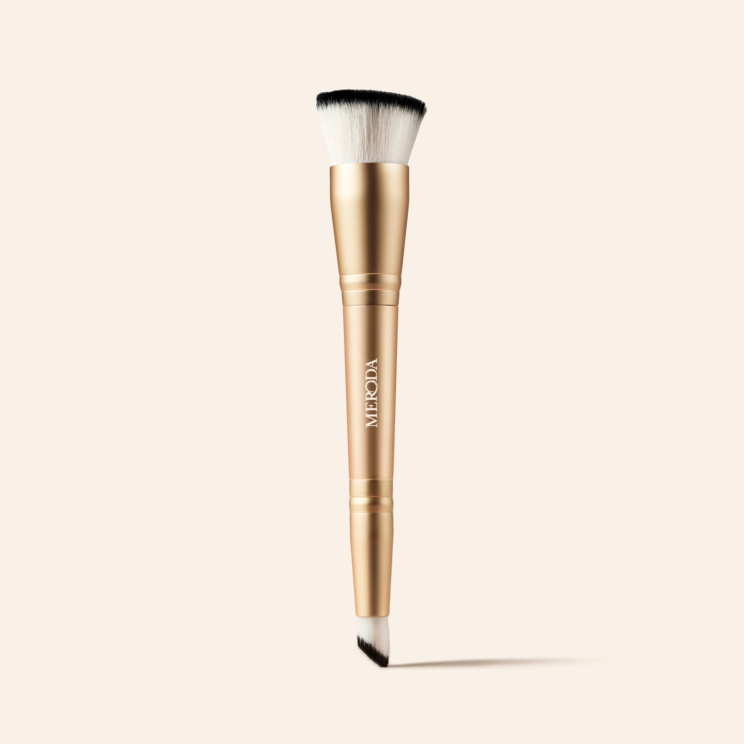 Meroda Cosmetics 2-in-1 Build & Conceal Brush with dual-ended synthetic fibers for blending foundation and concealer