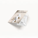 Sachet Velvet Skin Primer Sample 1.5 ml dans son dépliant Meroda pour une base lisse et veloutée.
